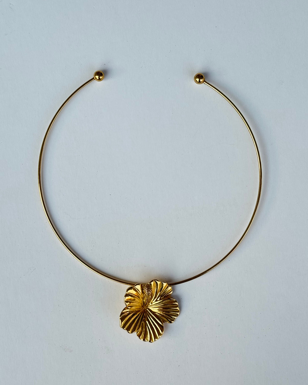 Collar Hibiscus Oro